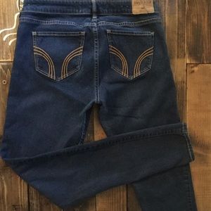 Hollister skinny jeans.STRETCH. Size W29/L29  Dark